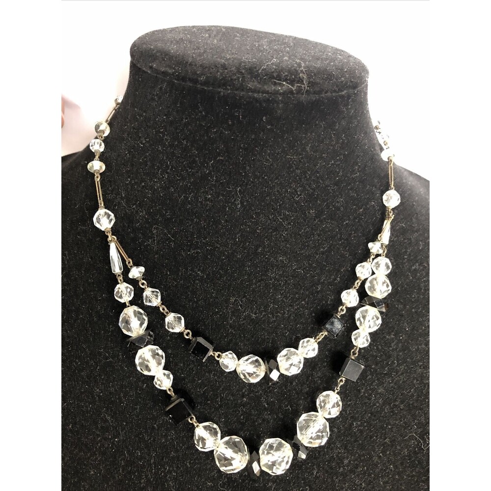 Vintage Art Deco Czech Oval Faceted Crystal Glass Graduated Beaded Necklace 16”